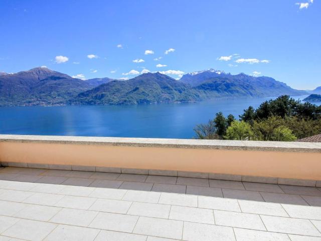 Villa in vendita a Menaggio CO