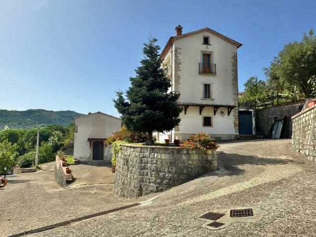 Villa in vendita a Mendicino CS