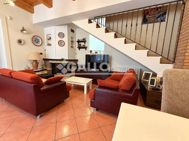 Villa in vendita a Mendicino CS