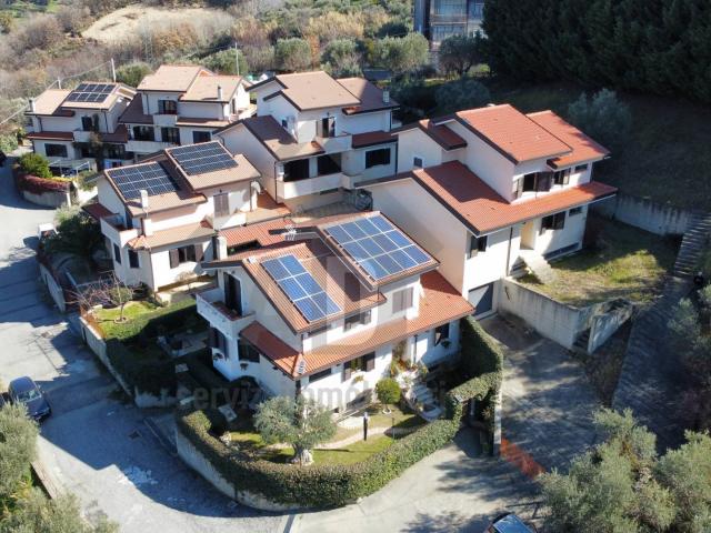 Villa in vendita a Mendicino, Rosario