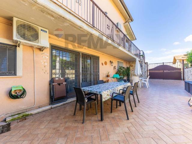 Villa in vendita a Mentana RM