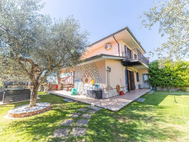 Villa in vendita a Mentana RM