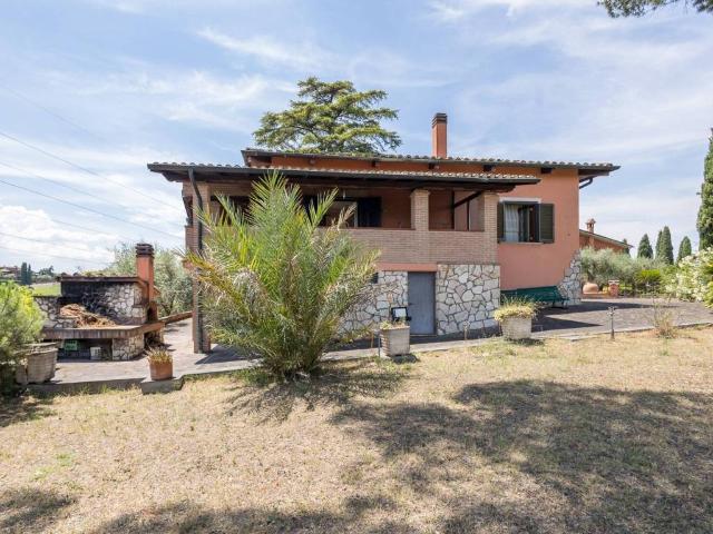 Villa in vendita a Mentana RM