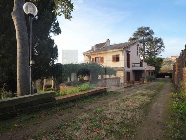 Villa in vendita a Mentana RM