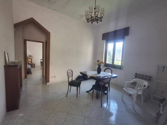 Villa in vendita a Mercato San Severino SA