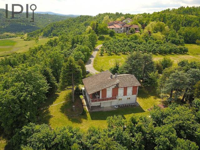 Villa in vendita a Merana AL