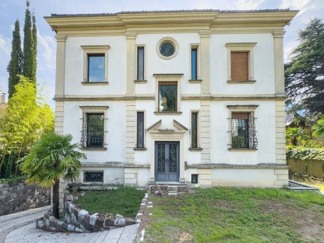Villa in vendita a Merano BZ