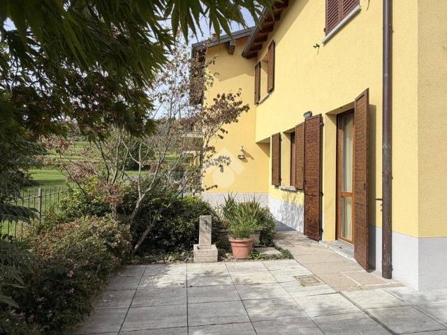Villa in vendita a Merate LC