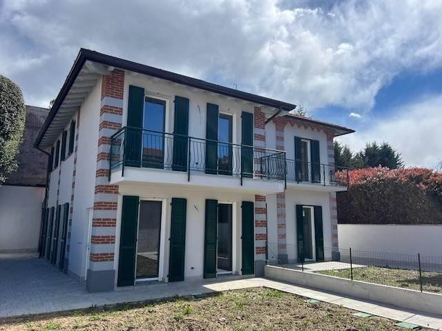 Villa in vendita a Merate LC