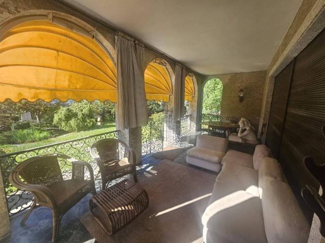 Villa in vendita a Merate LC