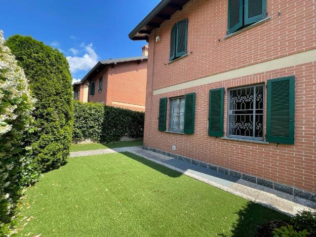 Villa in vendita a Merate LC