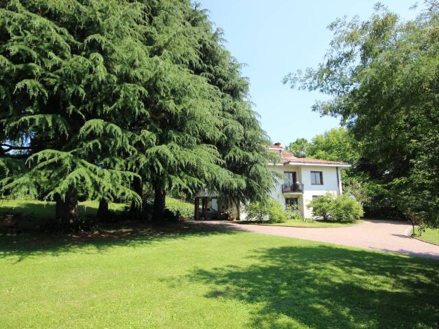 Villa in vendita a Merate LC