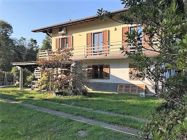 Villa in vendita a Mergozzo VB