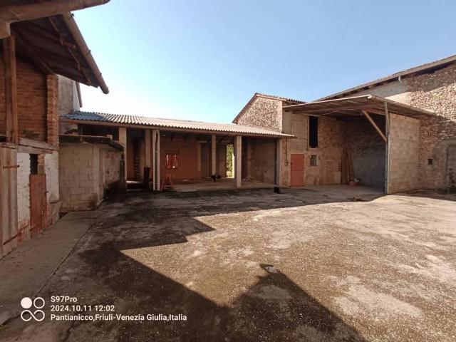 Villa in vendita a Mereto di Tomba UD