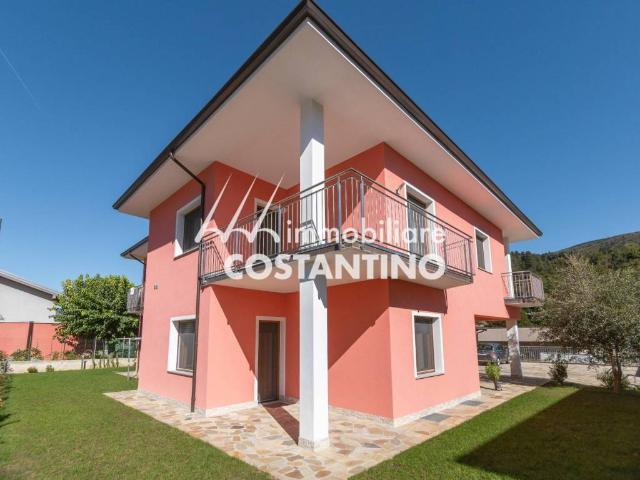 Villa in vendita a Mesenzana VA