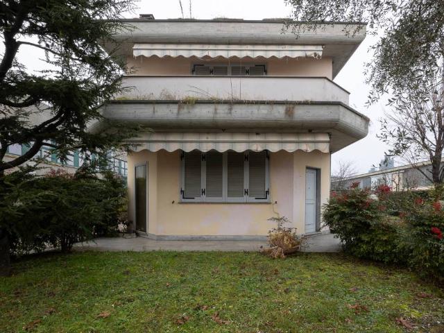 Villa in vendita a Mesero MI