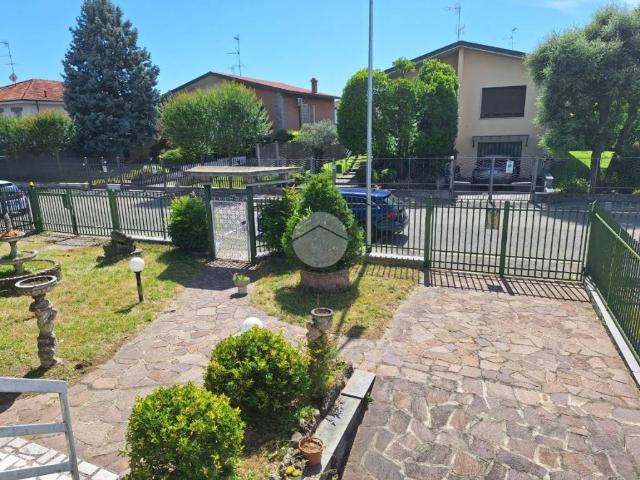 Villa in vendita a Mesero MI