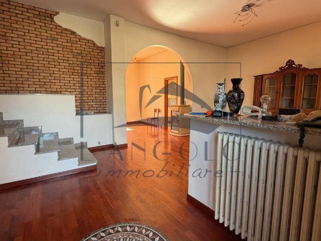Villa in vendita a Mesero MI