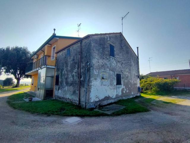 Villa in vendita a Mesola FE
