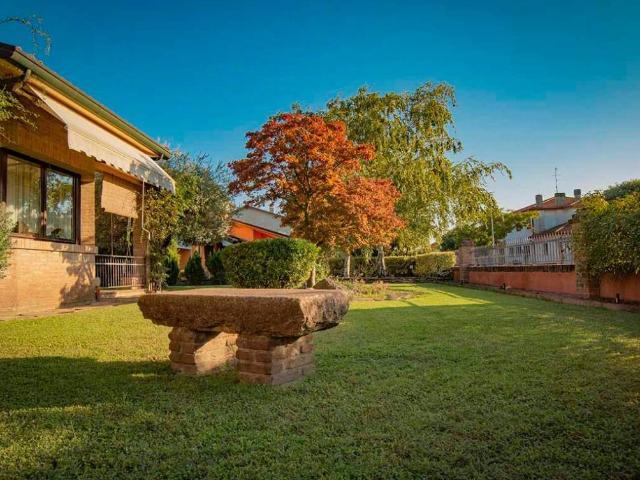Villa in vendita a Mesola FE