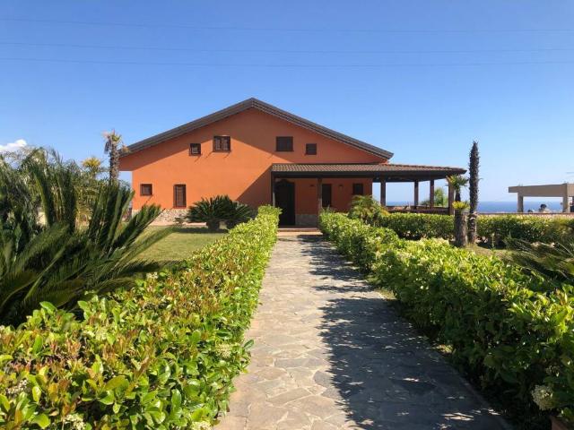 Villa in vendita a Messina ME
