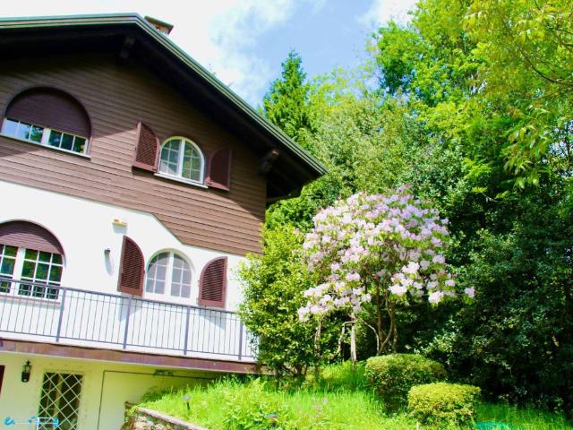 Villa in vendita a Miasino NO