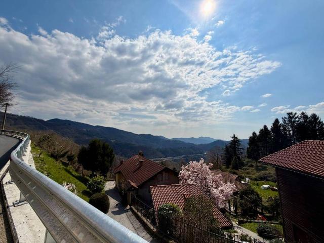 Villa in vendita a Mignanego GE