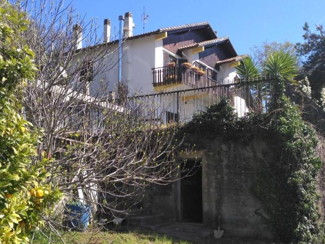 Villa in vendita a Mignanego GE