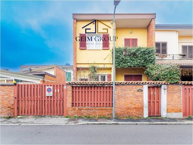 Villa in vendita a Milano MI
