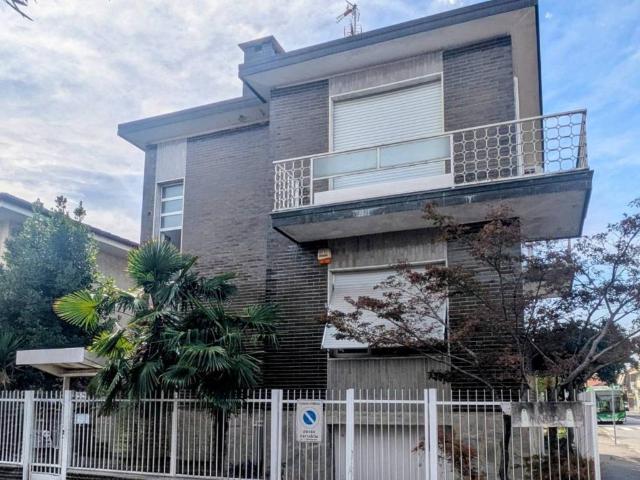 Villa in vendita a Milano MI