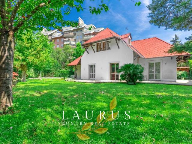 Villa in vendita a Milano MI