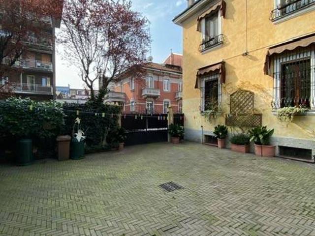 Villa in vendita a Milano MI