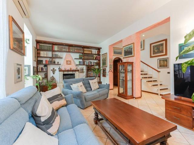 Villa in vendita a Milano MI