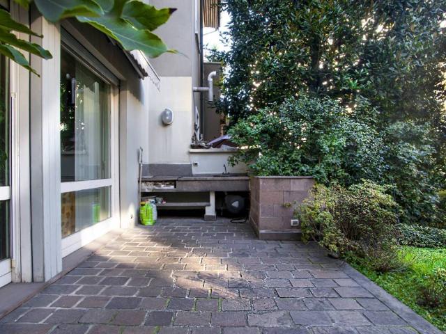 Villa in vendita a Milano MI