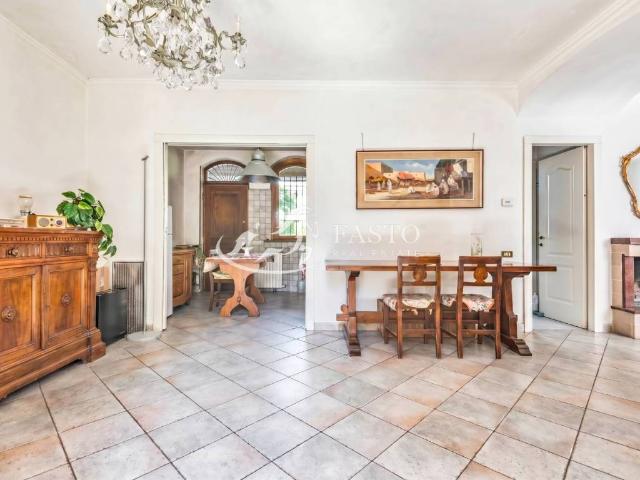 Villa in vendita a Milano MI