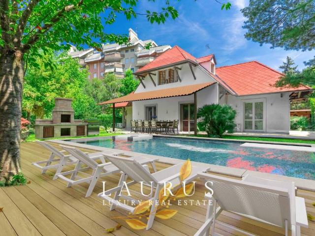 Villa in vendita a Milano MI