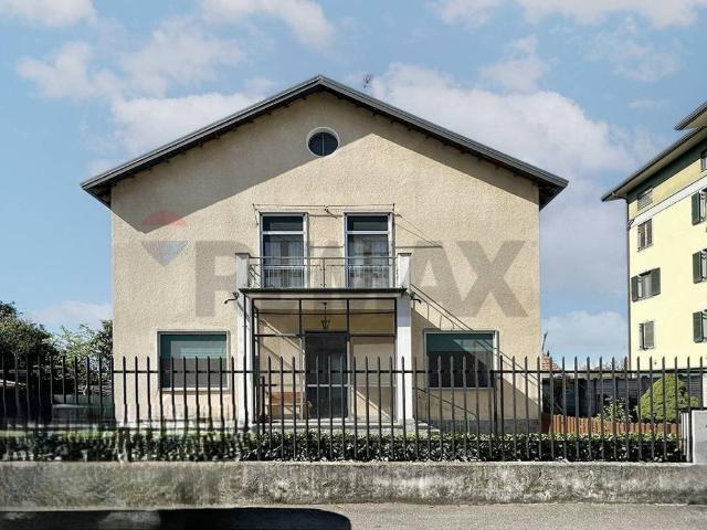Villa in vendita a Milano MI