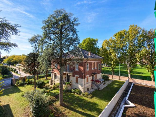 Villa in vendita a Milano MI