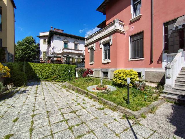 Villa in vendita a Milano MI