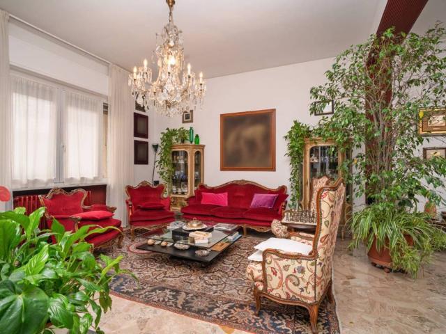 Villa in vendita a Milano MI