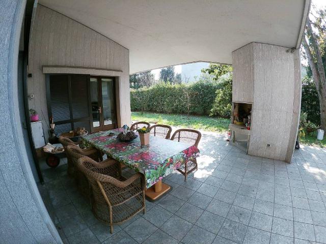 Villa in vendita a Milano MI