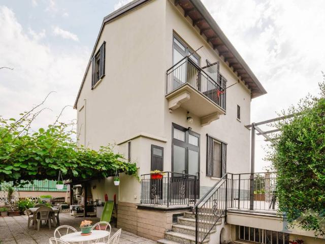 Villa in vendita a Milano MI
