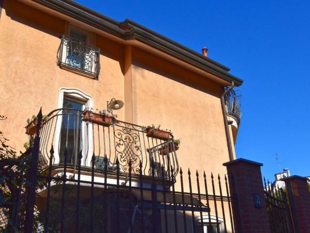Villa in vendita a Milano MI