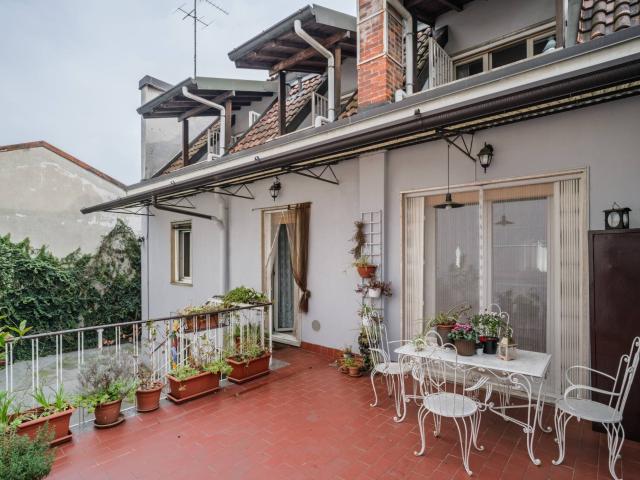 Villa in vendita a Milano, Milano Certosa Quarto Oggiaro Vil. 297m² Milano