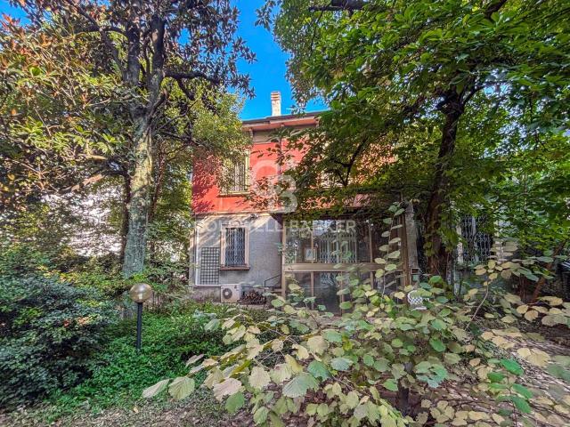 Villa in vendita a Milano 420m² Milano