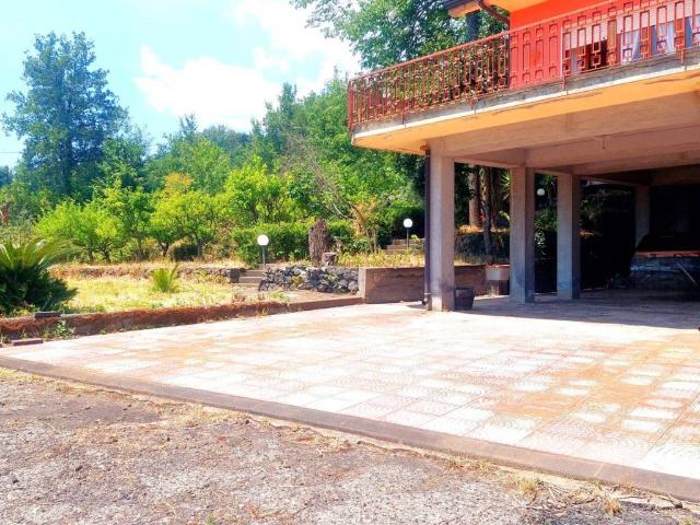 Villa in vendita a Milo CT