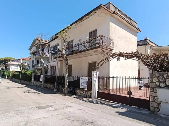 Villa in vendita a Minturno LT