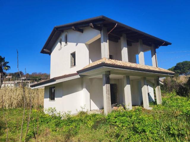 Villa in vendita a Minturno LT