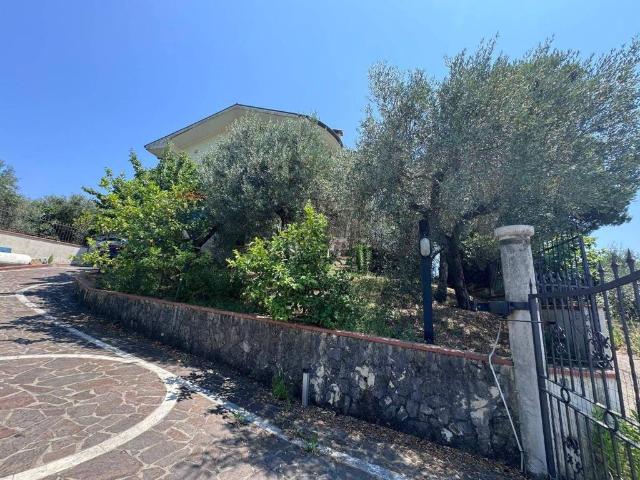 Casa indipendente in vendita a Minturno LT