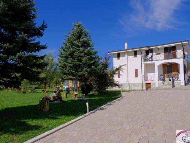 Villa in vendita a Mioglia SV